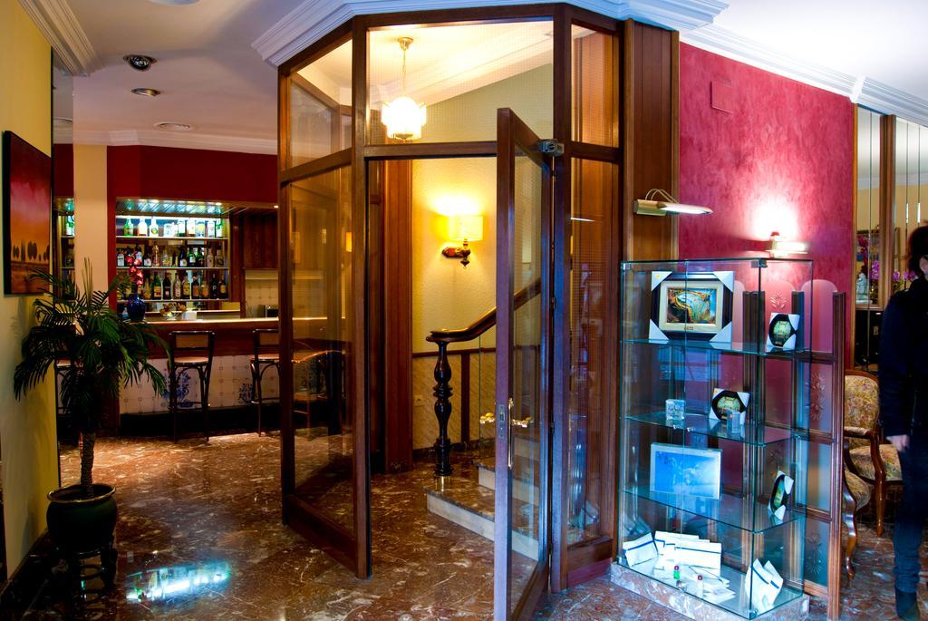 Hotel Los Angeles ฟิกวยเรส ภายนอก รูปภาพ